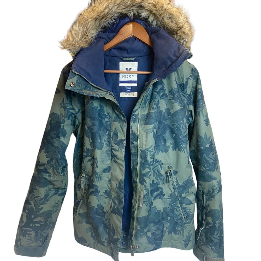 Roxy Camo Ski Coat Size Medium